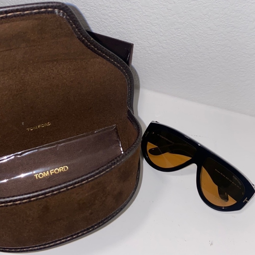 TOM FORD unisex woman’s or men’s eye glasses, sun shades, eyewear, eye candy